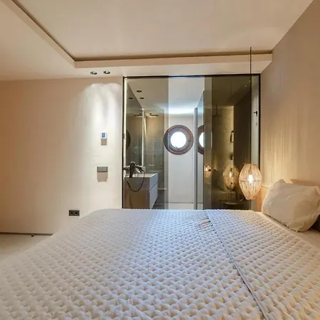 Beautiful Duplex Penthouse Apartment